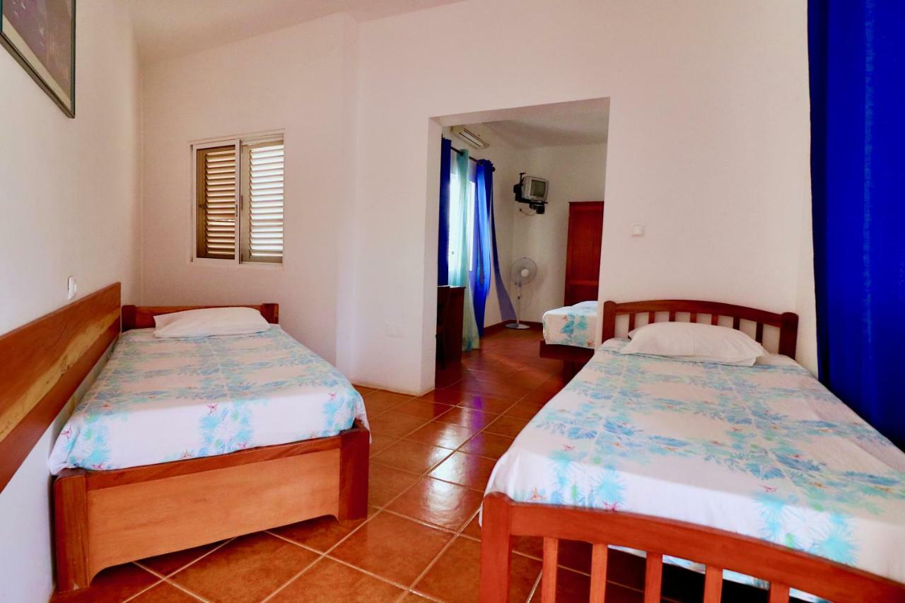 Residencial Che Guevara Bed & Breakfast Mindelo Buitenkant foto